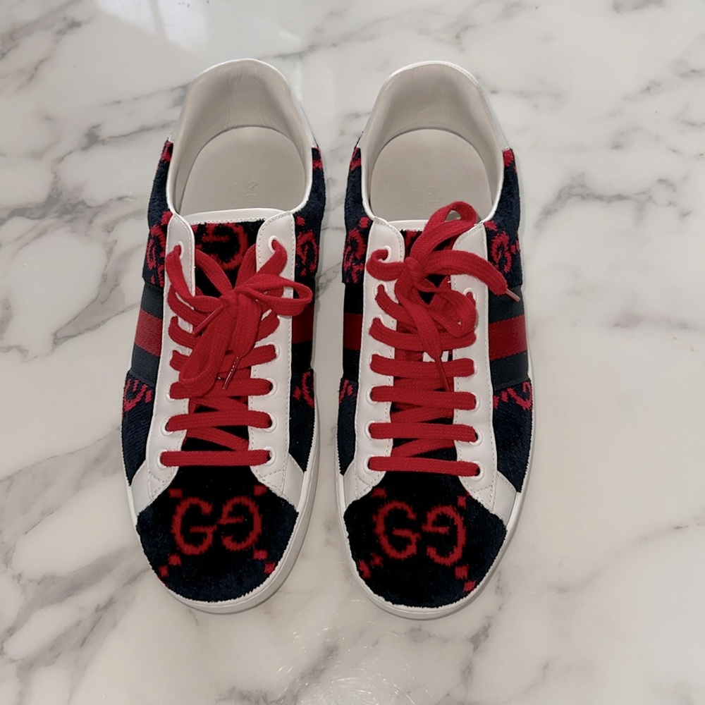 Gucci sneakers used once